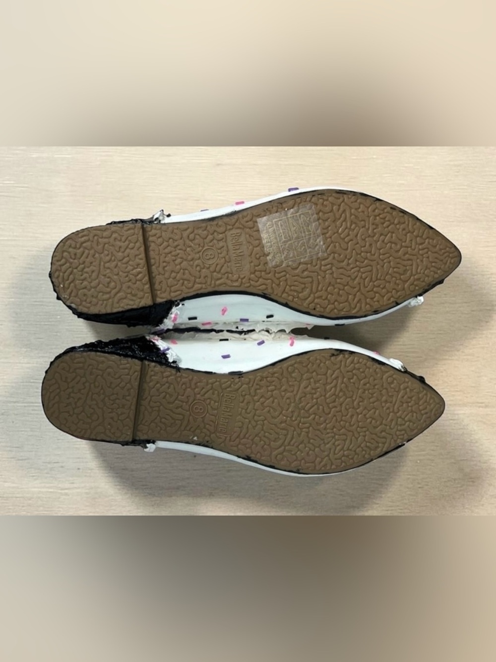 🍦Handmade Waffle Cone Ice Cream Shoes With Sprinkles!
Pointy toe, Size 8 - Picture 9 of 15